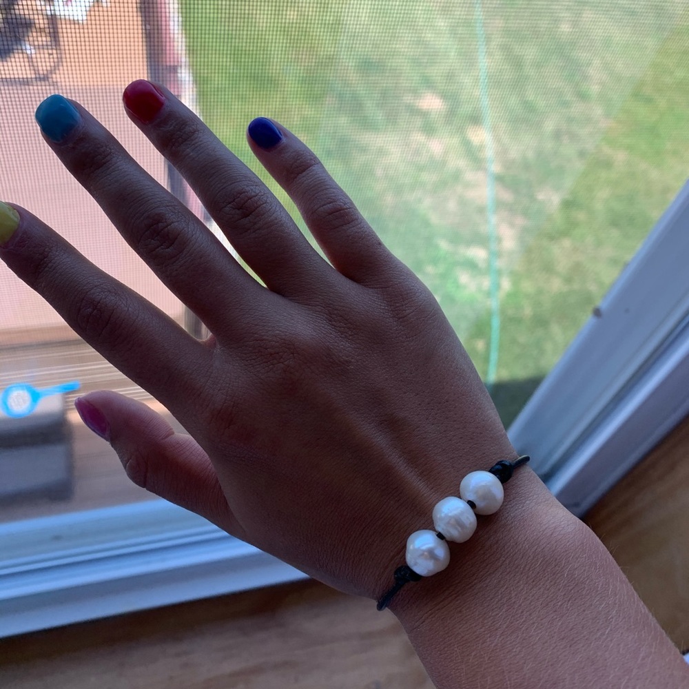 Pearl bracelet
